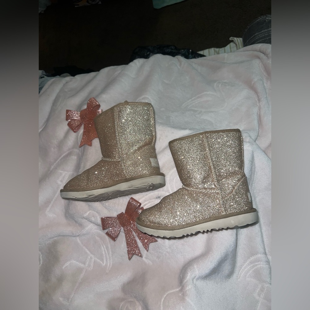 Sparkly Girl’s UGG Glitter Boots